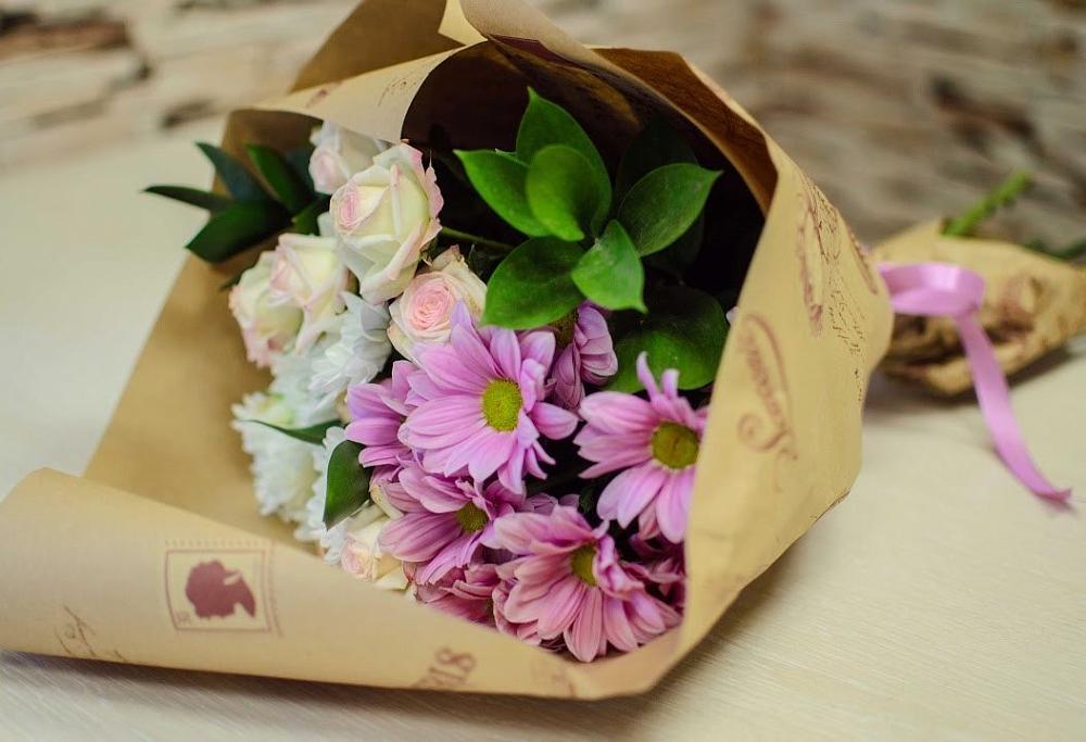 Букет цветов из: Розы и Хризантемы в Спасске Кемеровской области