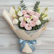 Букет цветов из:  Лизиантусы в Спасске Кемеровской области