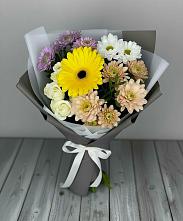 Букет цветов из:  Розы, Герберы и Хризантемы в Спасске Кемеровской области