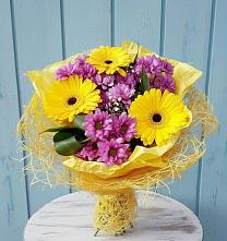 Букет цветов из:  Хризантемы и Герберы в Спасске Кемеровской области