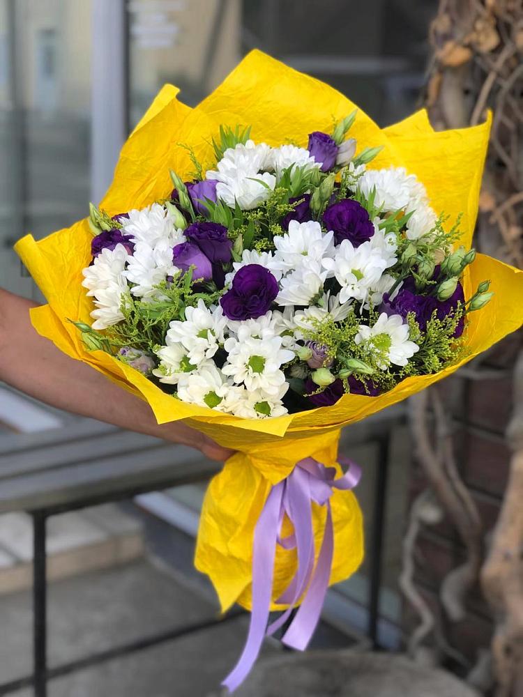 Букет цветов из: Ирисы, Хризантемы и Ромашки в Спасске Кемеровской области