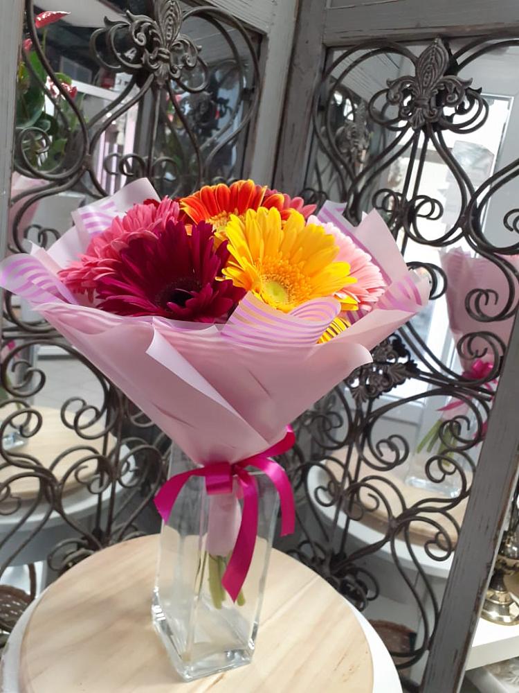 Букет цветов из: Герберы в Спасске Кемеровской области