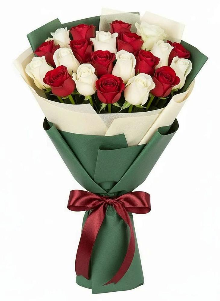 Букет Микс из красных и белых роз в Спасске Кемеровской области