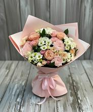 Букет цветов из:  Гвоздики, Розы и Хризантемы в Спасске Кемеровской области