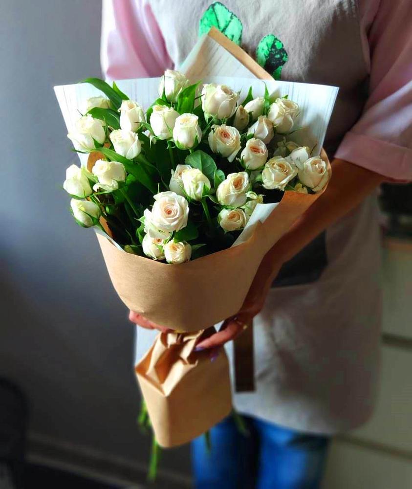 Букет цветов из: Розы в Спасске Кемеровской области