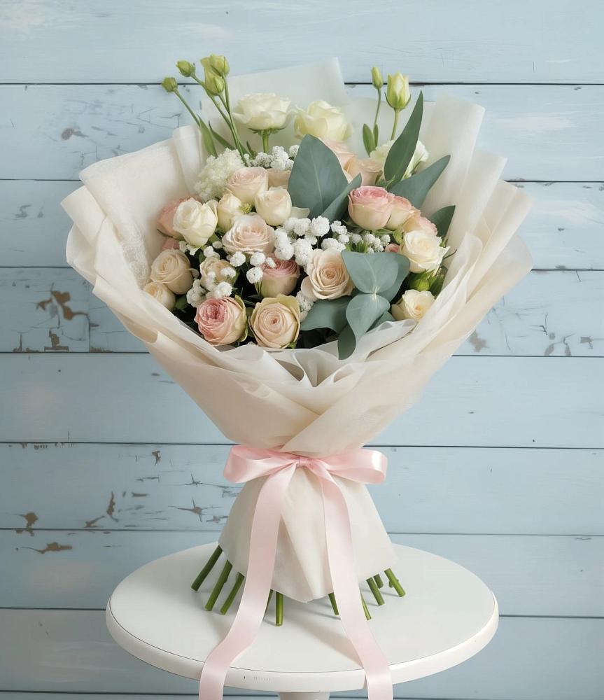 Букет цветов из: Розы и Лизиантусы в Спасске Кемеровской области