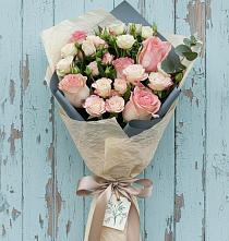 Букет цветов из:  Розы #REPLACE_PRED# Спасске Кемеровской области