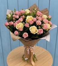 Букет цветов из:  Розы в Спасске Кемеровской области
