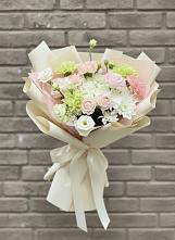 Букет цветов из:  Гвоздики, Розы, Лизиантусы и Хризантемы #REPLACE_PRED# Спасске Кемеровской области