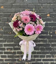 Букет цветов из:  Герберы и Хризантемы в Спасске Кемеровской области