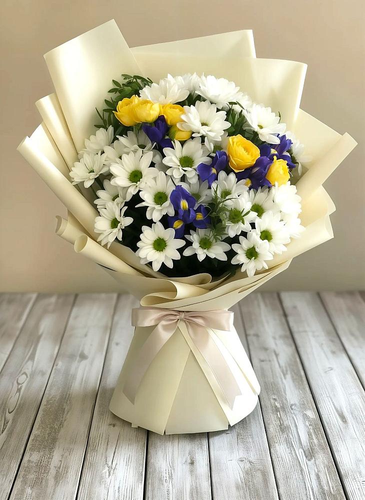 Букет цветов из: Ирисы, Хризантемы и Розы в Спасске Кемеровской области
