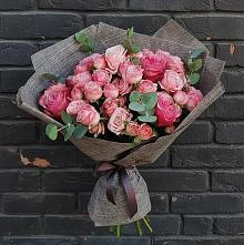 Букет цветов из:  Розы в Спасске Кемеровской области